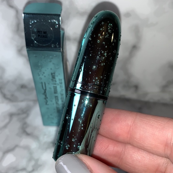 LNIB PET ME PLEASE Frost Lipstick MAC - Picture 7 of 16